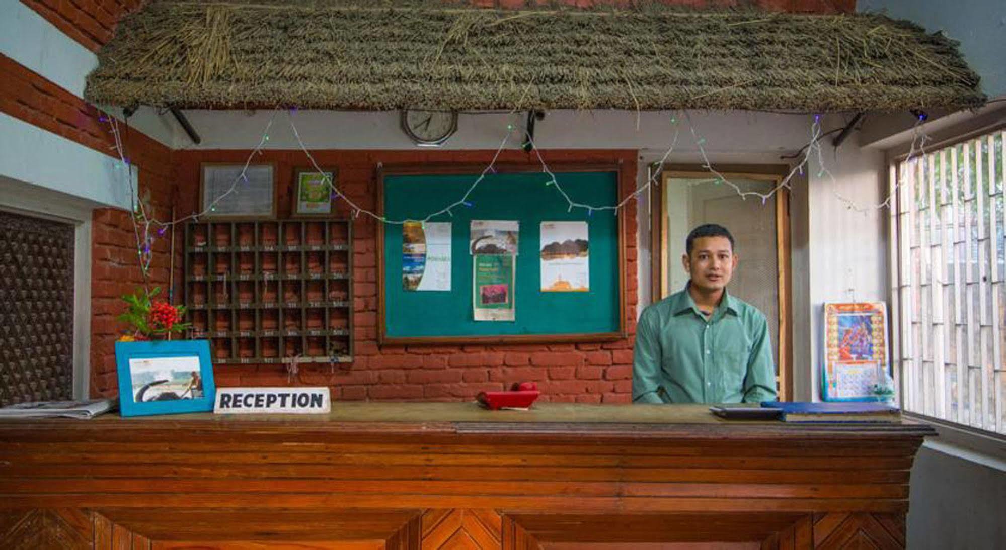Chitwan Adventure Resort Sauraha Esterno foto