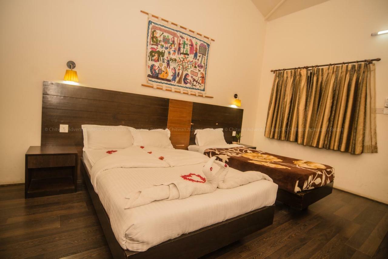 Chitwan Adventure Resort Sauraha Esterno foto