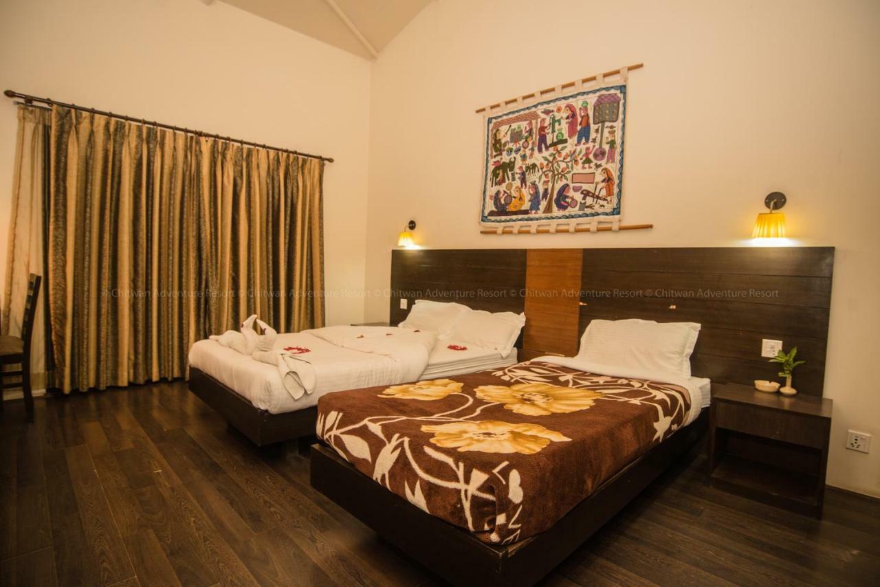 Chitwan Adventure Resort Sauraha Esterno foto